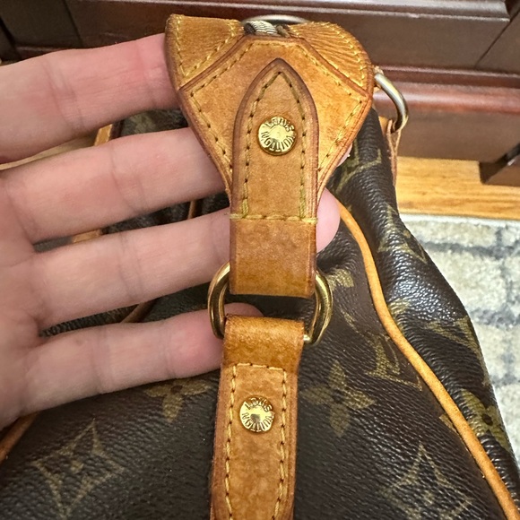 LOUIS VUITTON STRESA PM HANDBAG - Picture 6 of 17